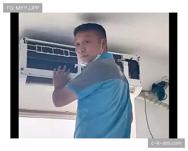 陶菲克当年赢球后直接去提了辆法拉利，训练馆空调坏了都懒得修