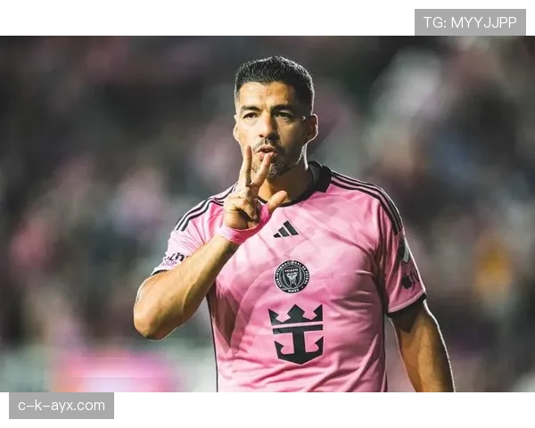 苏亚雷斯上场像要撕人，下场像拎菜回家的土豪邻居